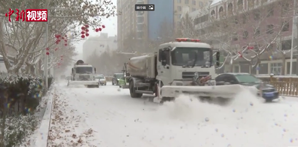 喀什沐鸣娱乐环保“战冰雪，保出行”