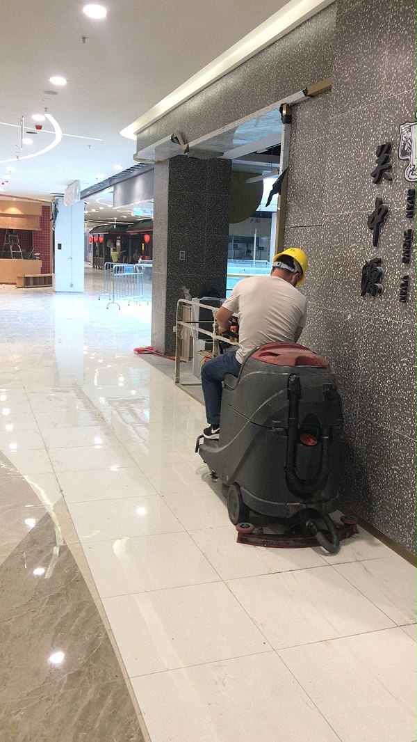 010深圳宝安万达广场开荒-沐鸣娱乐环保