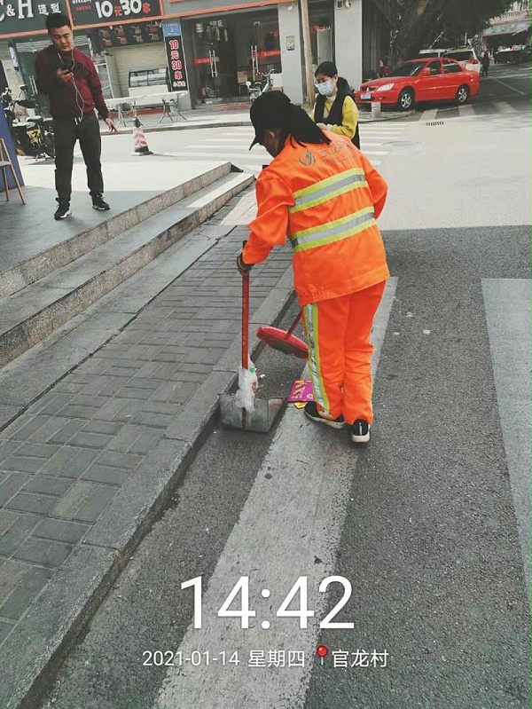 沐鸣娱乐环保环卫工人