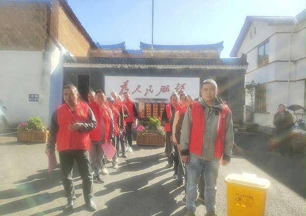 沐鸣娱乐环保：武夷山市“三员合一”生态人防巡护之赶集宣传