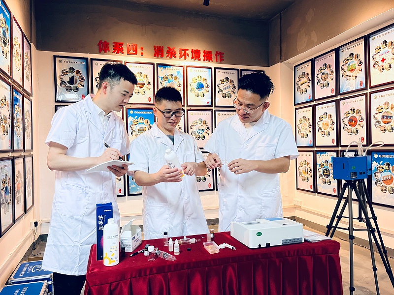 沐鸣娱乐环保：消毒团队